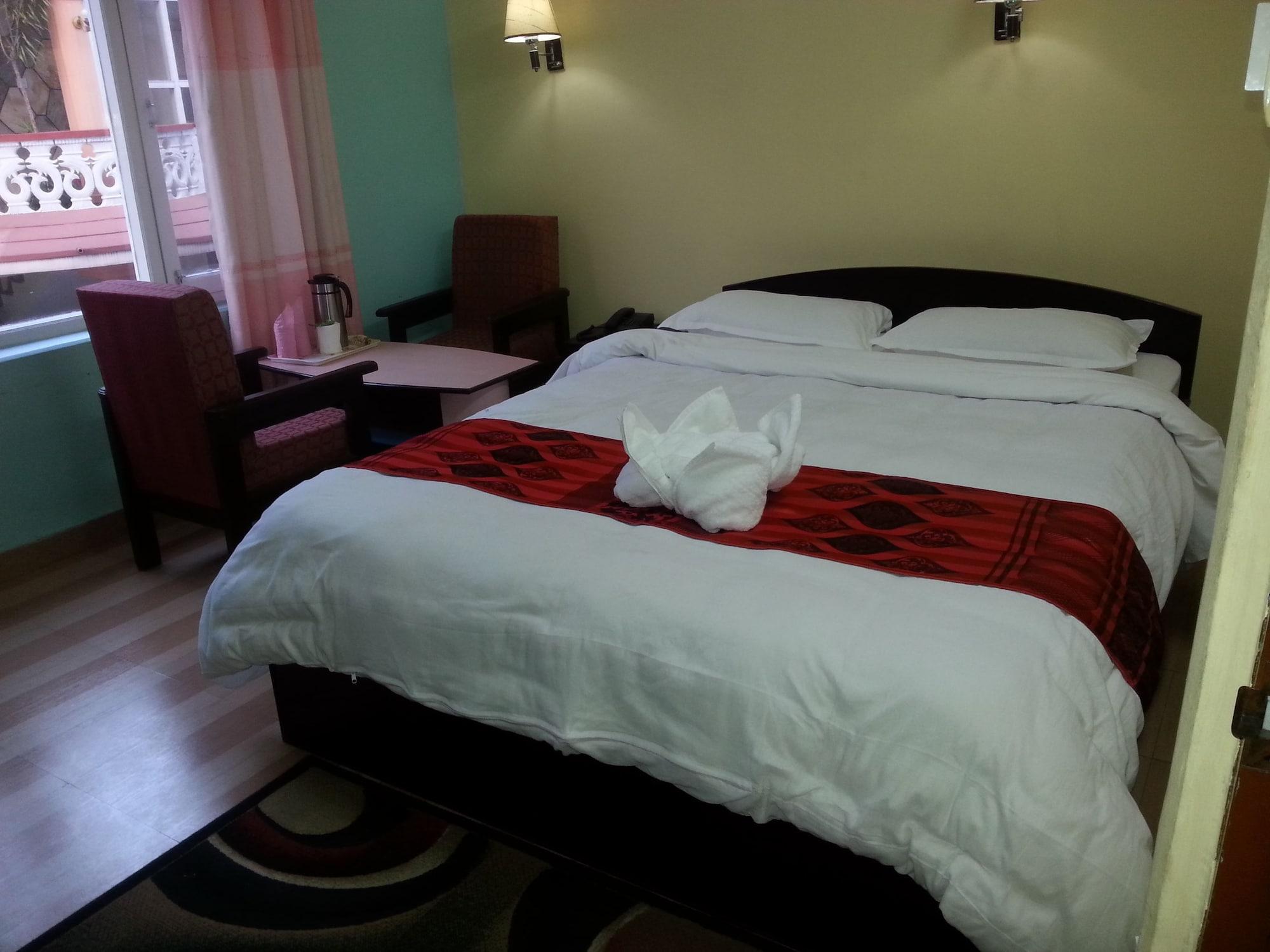 Hotel Fewa Holiday Inn Pokhara Exteriör bild